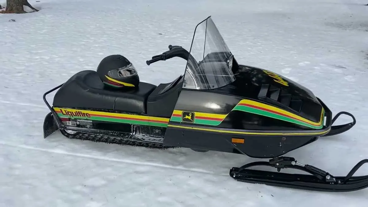 1976 john deere 340 liquifire specs
