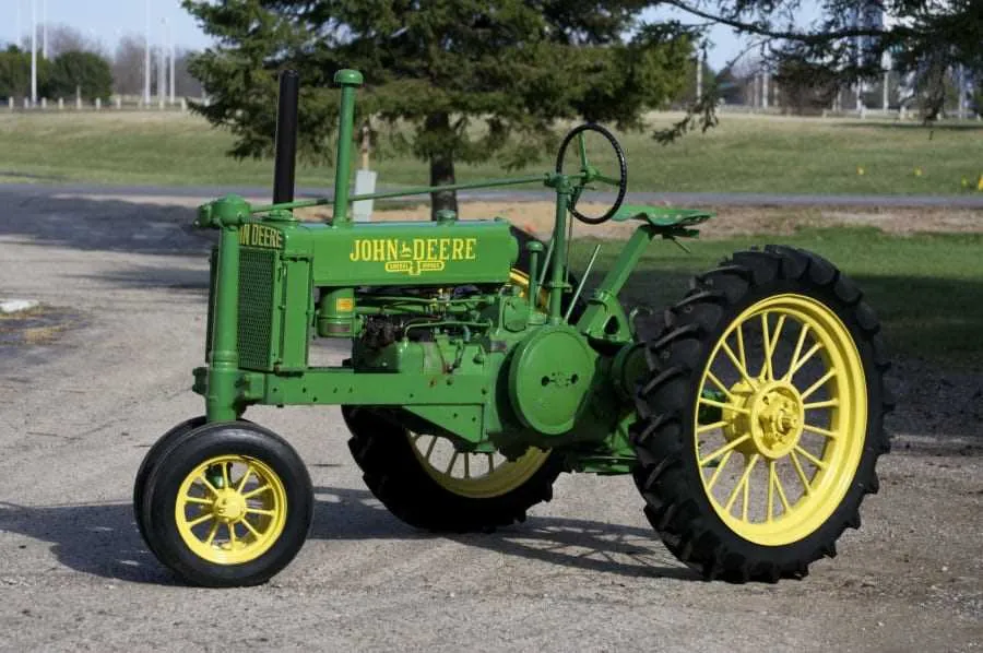 unstyled john deere b specs