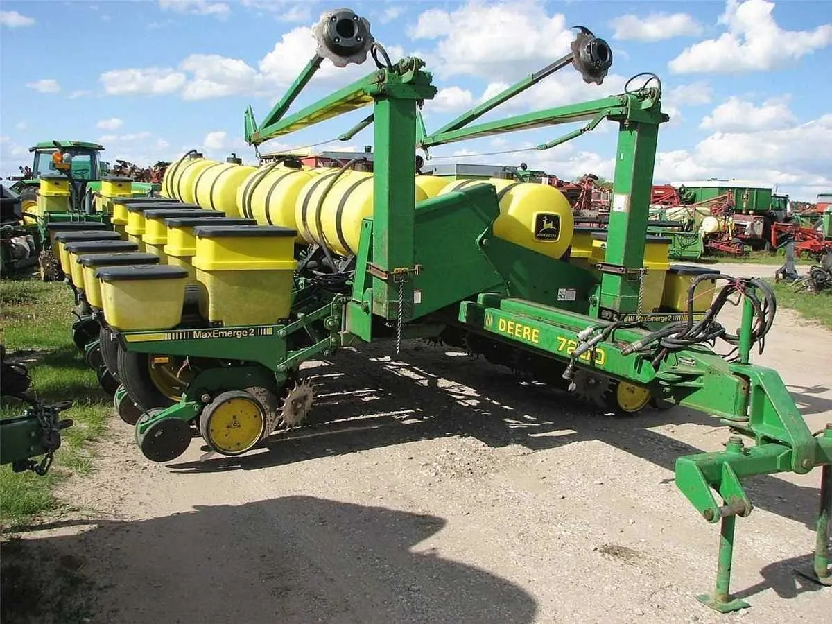 john deere 7200 16 row planter specs