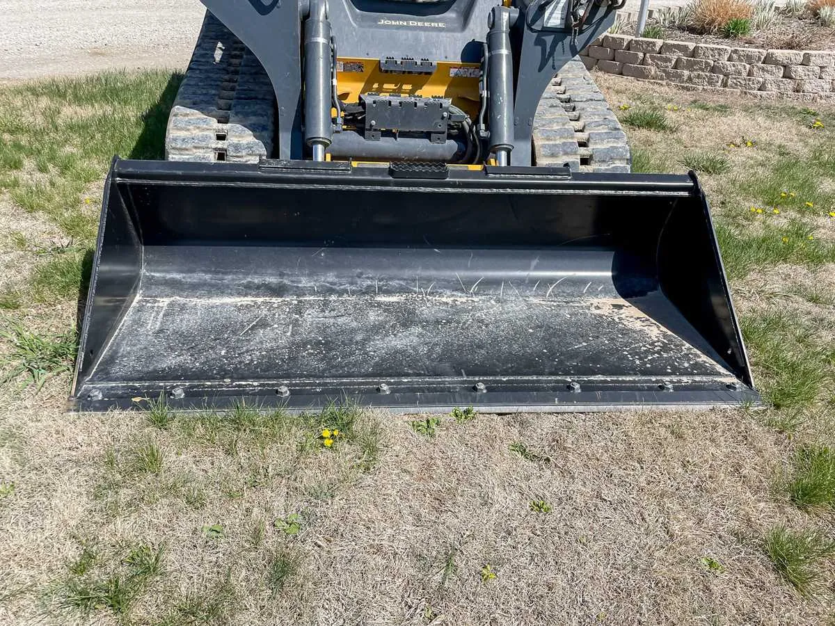 2010 john deere 319d specs