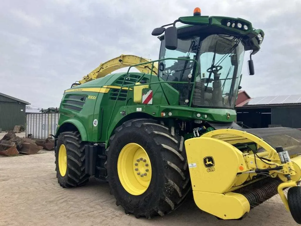 john deere 8300 tractor specs