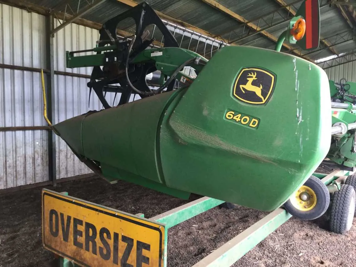 john deere 640d specs