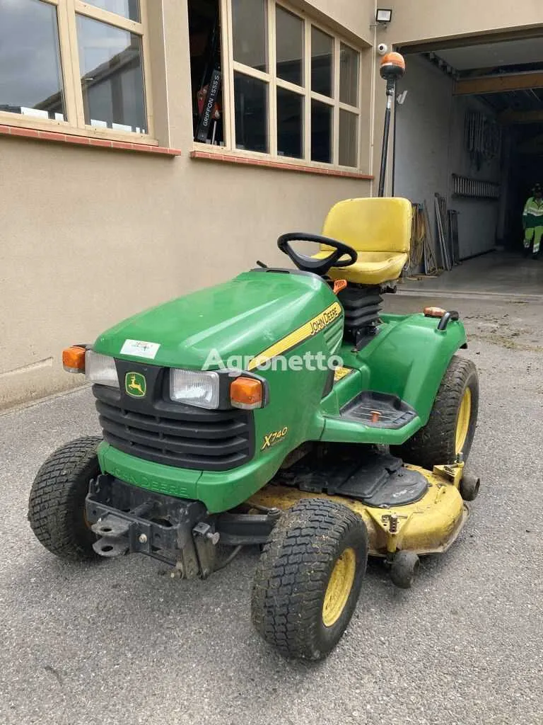 x740 john deere specs