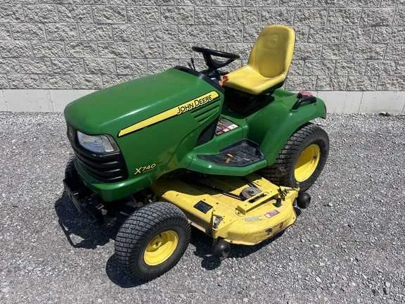 x740 john deere specs