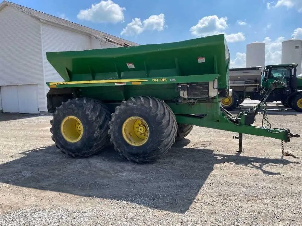 john deere dn345 capacity spec