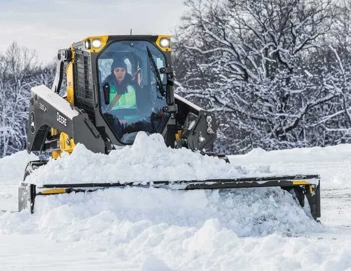 john deere 330p specs