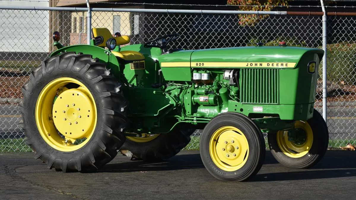 1972 john deere 820 specs