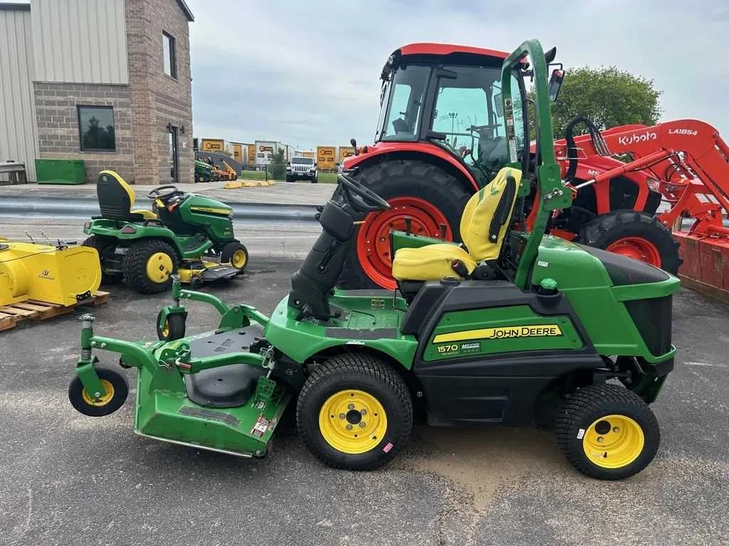 1575 john deere specs