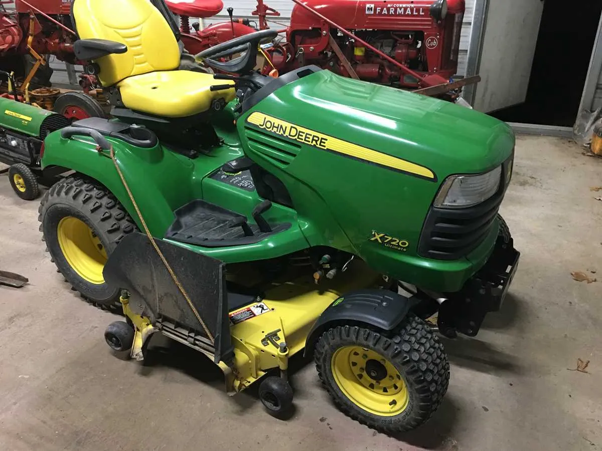 john deere 720 mower specs